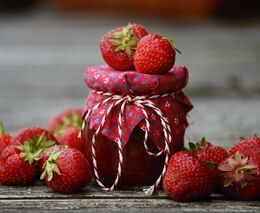 Polabí má nově certifikované produkty – sladké džemy, poctivé knedlíky i krajkové šperky