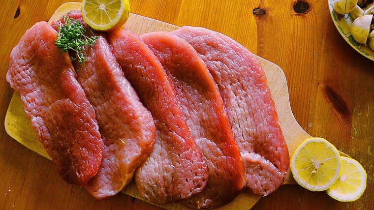 Maso z bioreaktoru. Česká firma připravuje velkovýrobu revolučních steaků, které zachrání zvířata