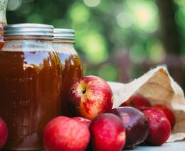 V Beskydech se peče skvělý chleba i keramika, voní květiny a přírodní šťávy