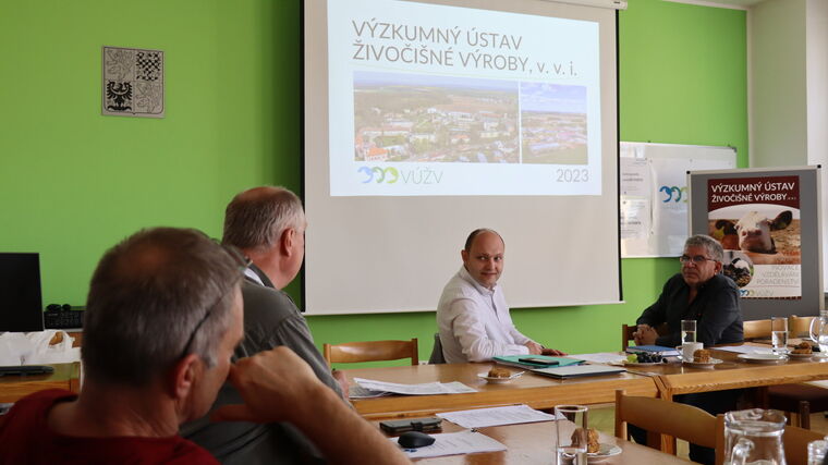 ASZ ČR jednala nejen o inovativním pastevním projektu s Výzkumným ústavem živočišné výroby