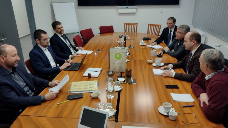 ASZ ČR projednala s ministrem Hladíkem aktuální priority a požádala o naplnění vládního prohlášení 