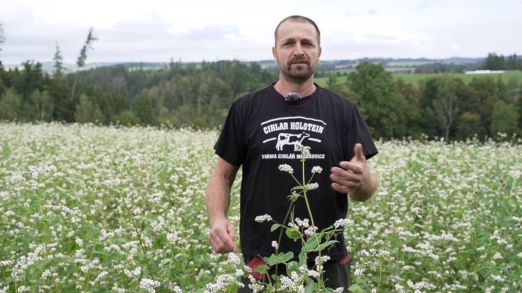 Chránit půdu je potřeba. Je jako svatovítská katedrála, míní neprotestující farmář 