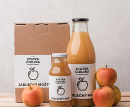 Vysadili si vlastní sad, suší ovoce a vyrábí mošty. Na Statku Cidlina moderně navazují na tradici