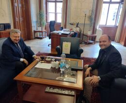 O férových podmínkách s předsedou senátního výboru