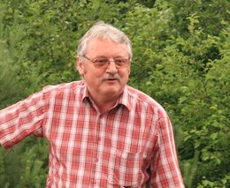 Zemřel Jaroslav Bačina