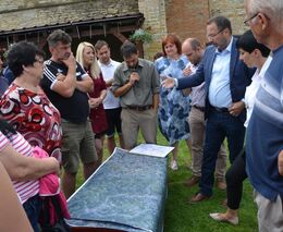 Zástupci TOP 09 v chmelařské oblasti ohrožené vysokorychlostní tratí