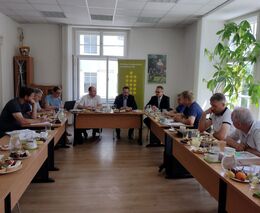 Ukončeme diskuse o redistributivní platbě, zaměřme se na důležitější témata