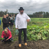 Co Alenka nalezla za zrcadlem aneb Etnologové v útočišti selského rozumu I.