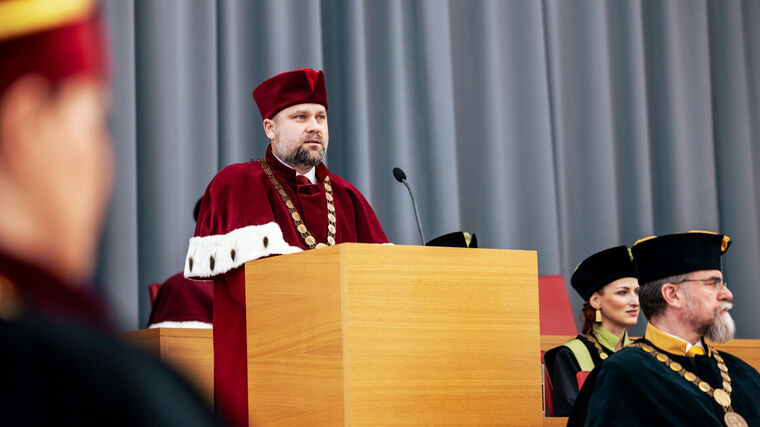 Rektor Klimánek byl slavnostně inaugurován