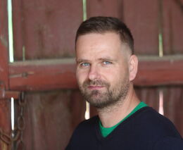 Zapomněli jsme, že by půda, na níž pracujeme, měla být nachystaná i pro další pokolení, říká sedlák
