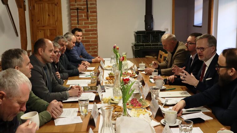 Rodinné farmy si podle premiéra zaslouží vládní podporu