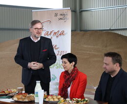 Fiala chce na Zemi živitelce jednat s potravináři o cenách a jejich ziscích 